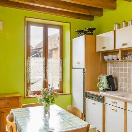 Maizières-la-grande-paroisse, 3 Pièces, 4 Personnes - Fr-1-543-26 Hébergement de vacances